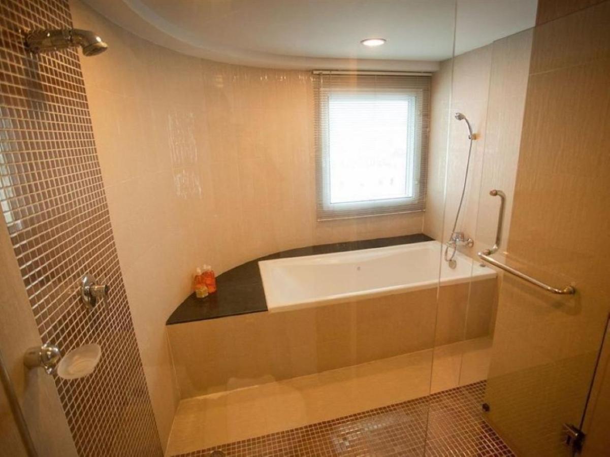 S.M. Grande Residence Bangkok Zewnętrze zdjęcie